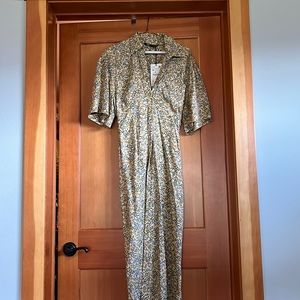 New maxi dress from Zara with tags size medium buttons up in front